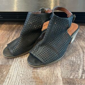 Lucky Brand Bertel Slingback Peep Toe Sandals In Black Size 8.5